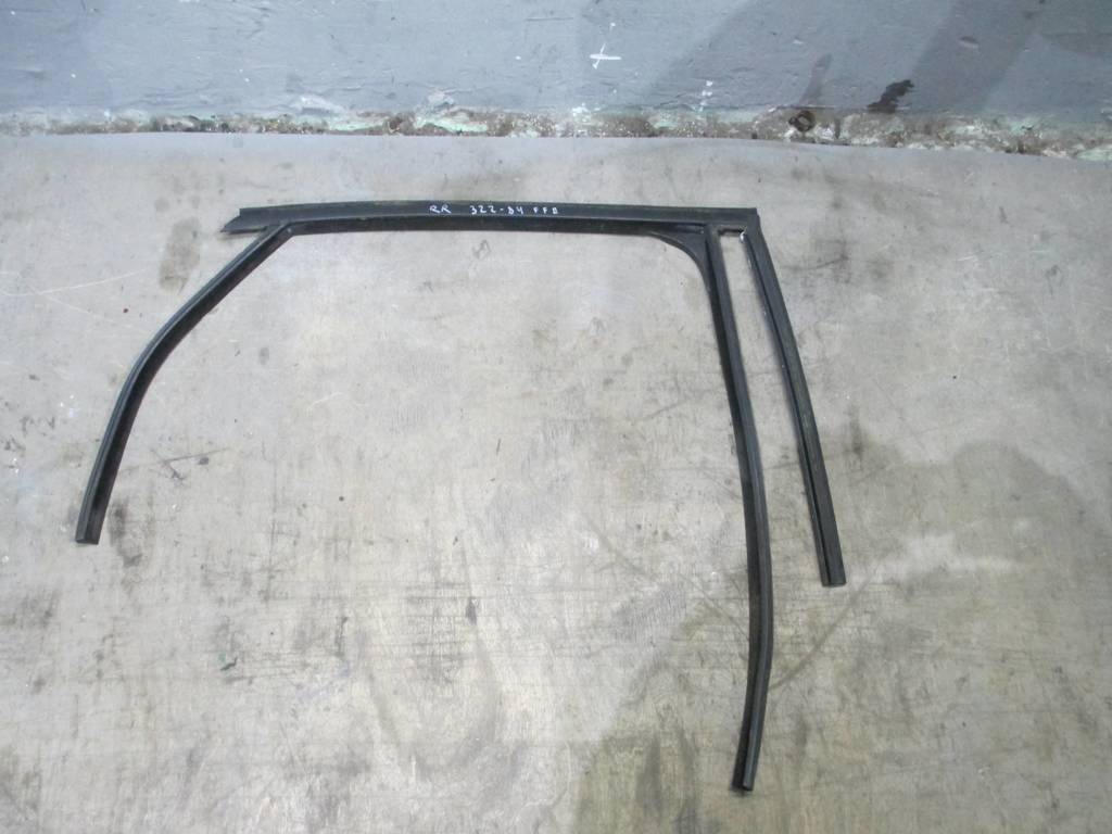 Ford Focus II 2005-2008 для Уплотнитель стекла задней правой двери