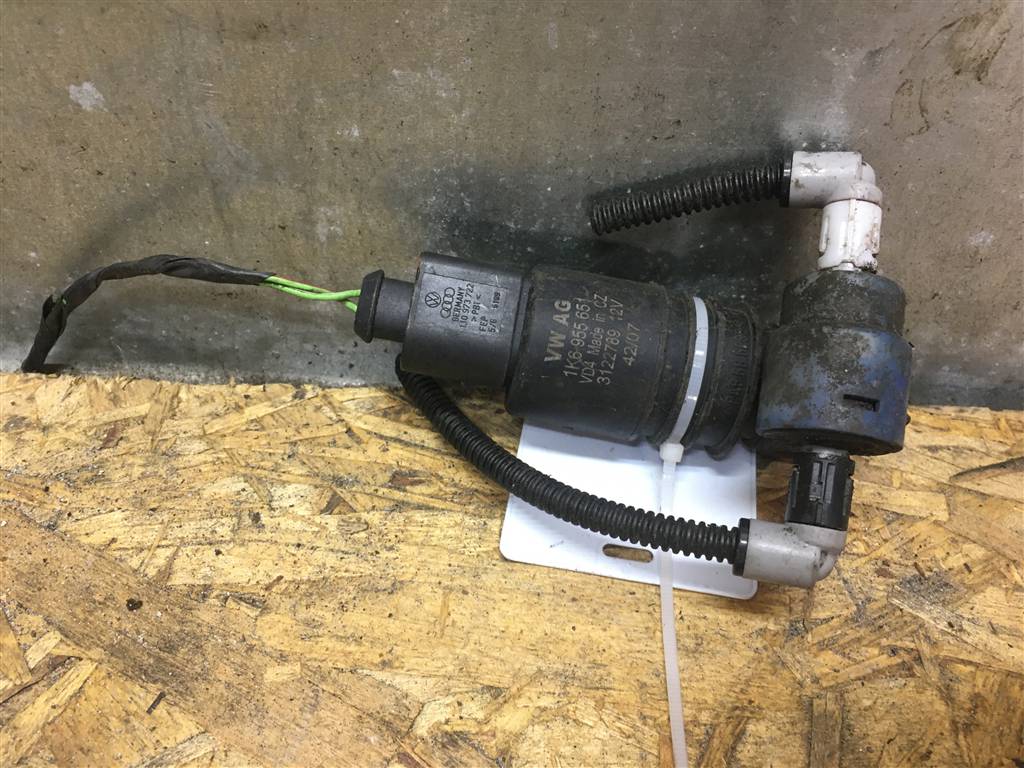 Skoda Fabia 2007-2015 для Насос омывателя