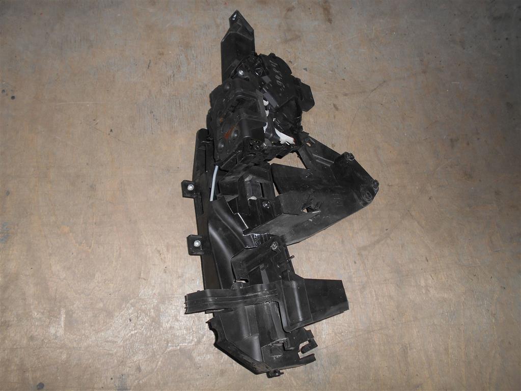 Ford C-MAX 2003-2011 для Замок двери передней правой