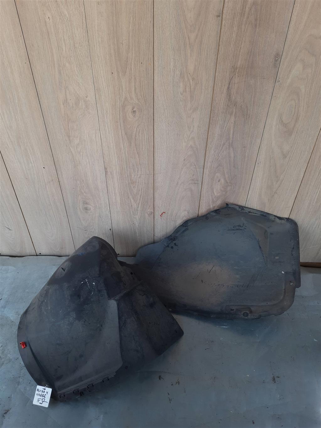 Opel Astra J 2010 - для Подкрылок передний правый