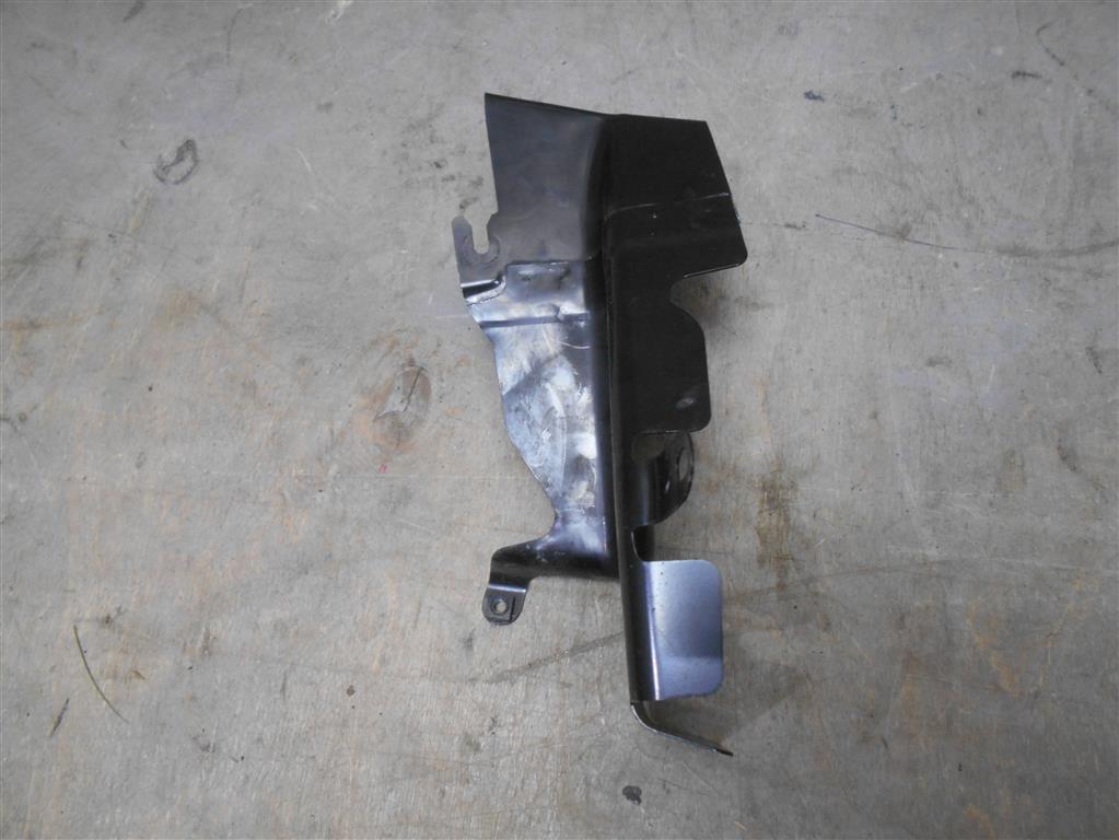 Opel Astra J 2010 - для Кронштейн замка двери