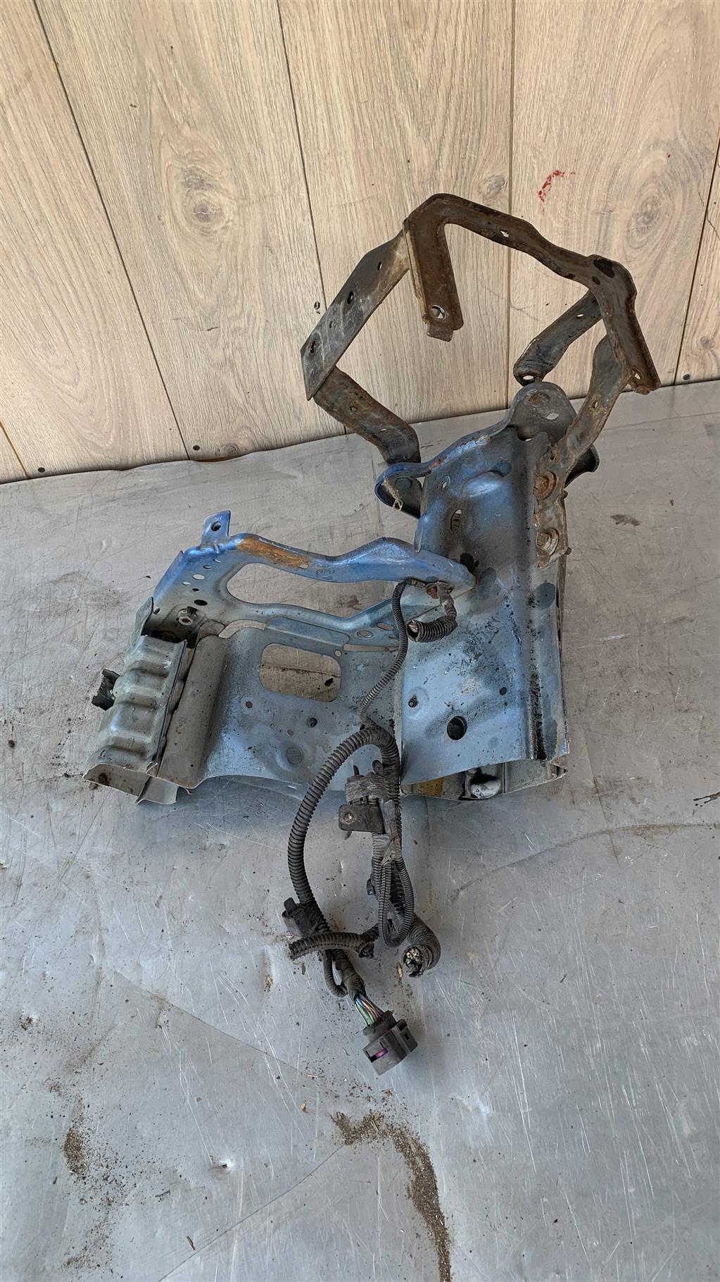 Ford Focus II 2005-2008 для Лонжерон передний левый