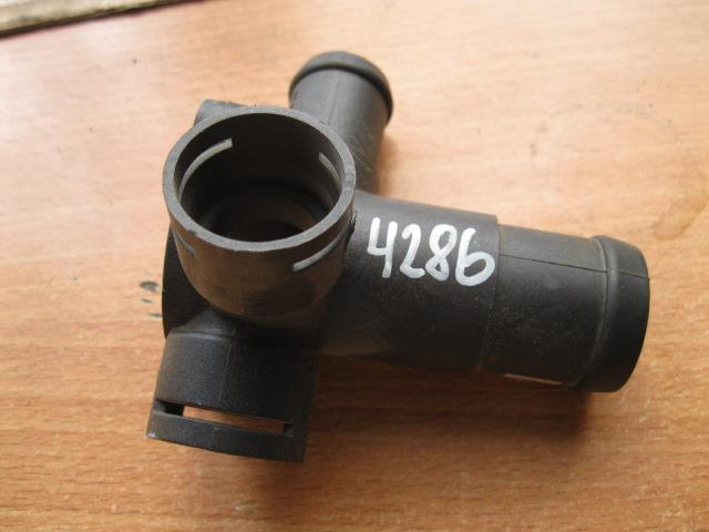 Audi 80 /90 (B4) 1991-1994 для Фланец двигателя системы охлаждения Audi 80 /90 (B4) 1991-1994 для Фланец двигателя системы охлаждения