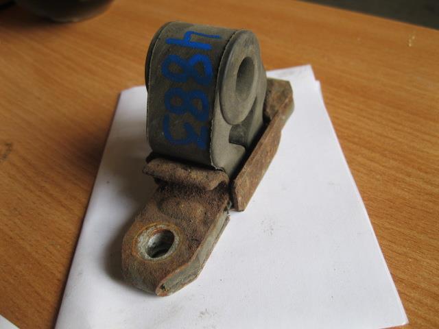 Audi 80 /90 (B4) 1991-1994 для Резинка подвеса глушителя Audi 80 /90 (B4) 1991-1994 для Резинка подвеса глушителя