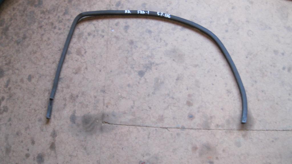 Skoda Fabia 1999-2006 для Уплотнитель стекла задней правой двери