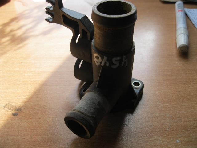 Audi 80 /90 (B4) 1991-1994 для Фланец двигателя системы охлаждения Audi 80 /90 (B4) 1991-1994 для Фланец двигателя системы охлаждения