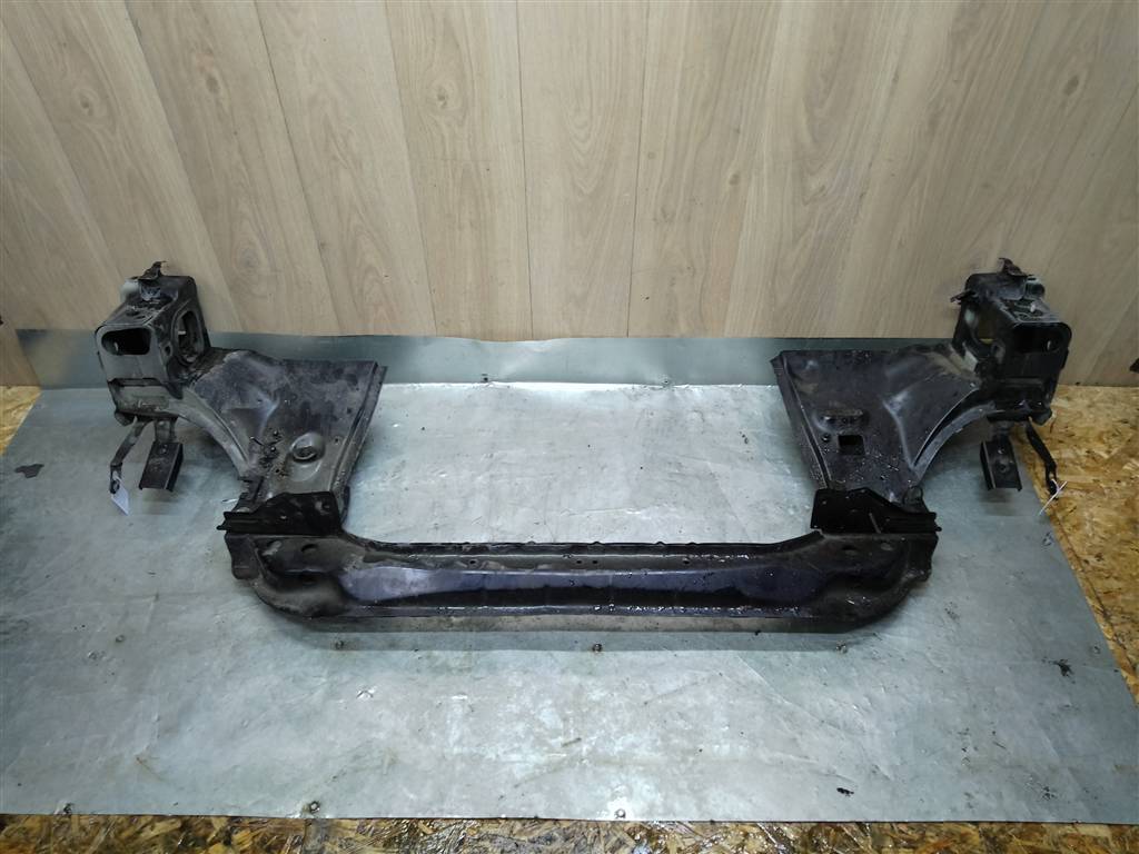 Land Rover Discovery III 2004-2009 для Балка передняя поперечная
