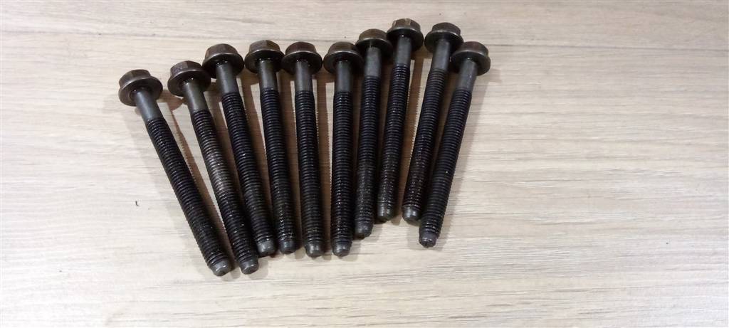 Ford Focus II 2005-2008 для Болт головки блока