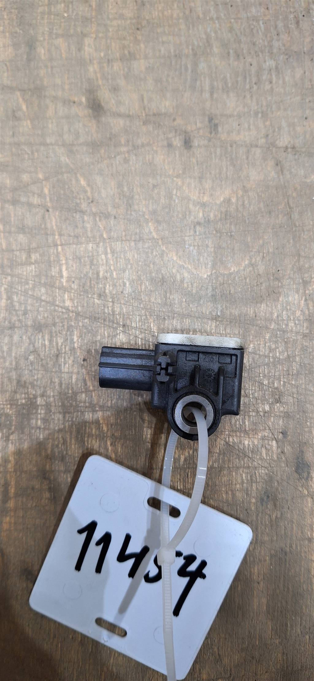 Ford Kuga 2008-2012 для Датчик AIR BAG Ford Kuga 2008-2012 для Датчик AIR BAG