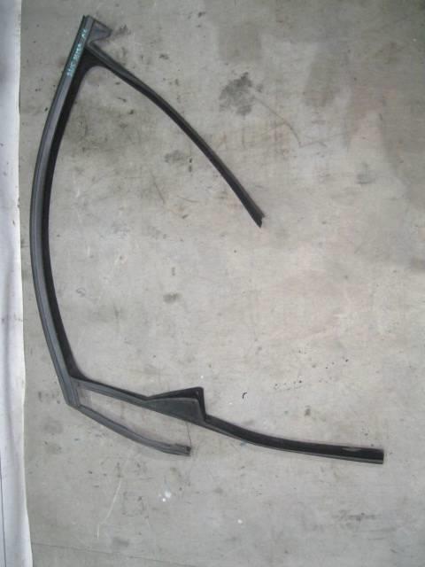 Opel Astra J 2010 - для Уплотнитель стекла передней двери левой