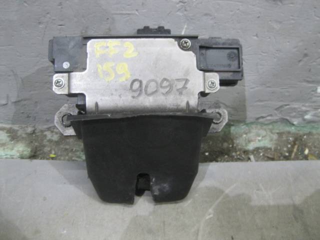 Ford Focus II 2005-2008 для Замок багажника