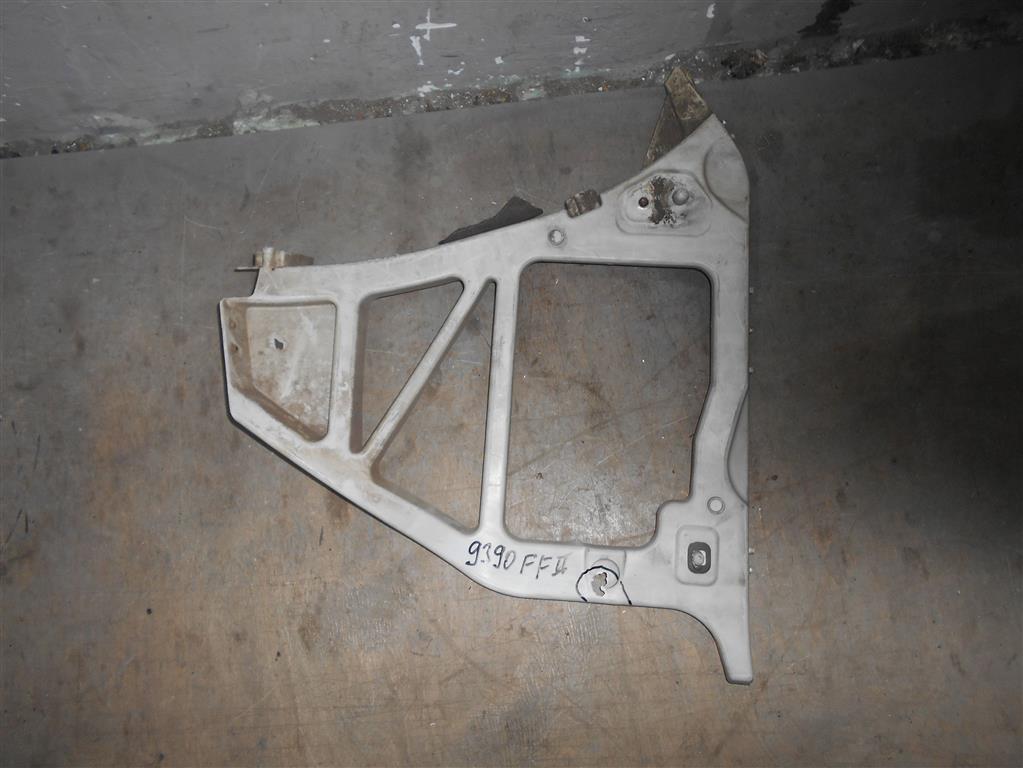 Ford Focus II 2005-2008 для Кронштейн заднего бампера правый