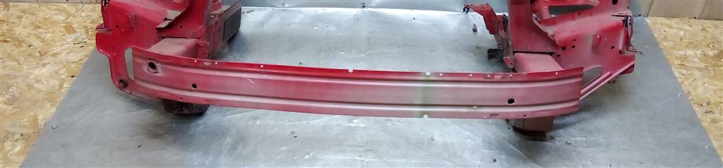 Opel Astra J 2010 - для Усилитель переднего бампера