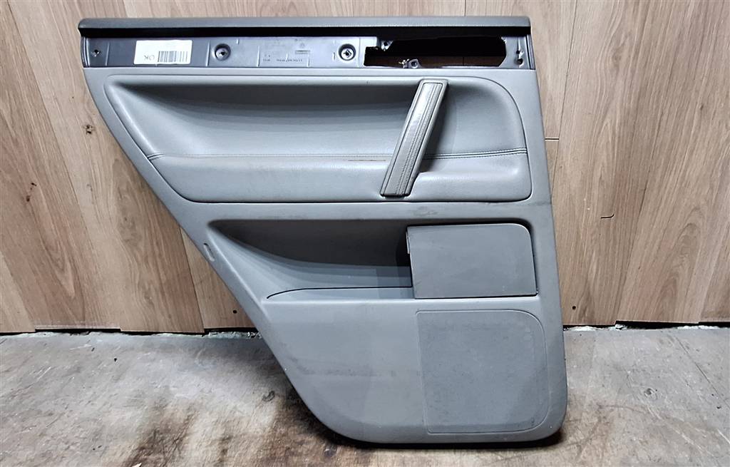 VW Touareg 2002-2010 для Обшивка двери задней левой