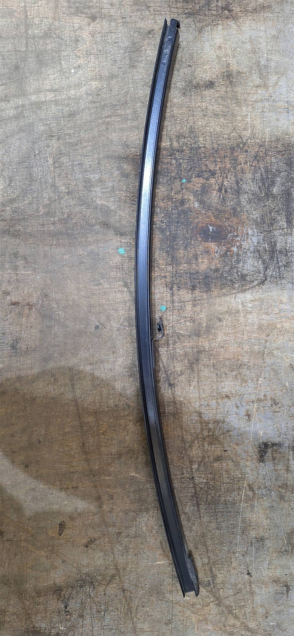 Mazda Mazda 6 (GH) 2007-2012 для Направляющая стекла задней двери