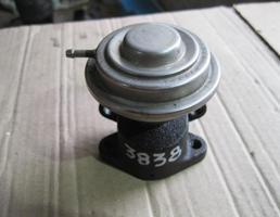 Клапан рециркуляции выхлопных газов для Audi A6 (C4) 1994-1997  запчасти бу