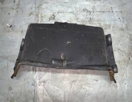 Крышка воздухозаборника для Renault Trafic 2001-  запчасти бу