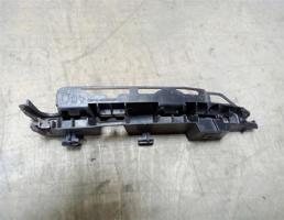 Кронштейн переднего бампера правый для Peugeot 3008 2010-2016  запчасти бу