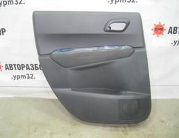 Обшивка двери задней левой для Peugeot 3008 2010-2016  запчасти бу