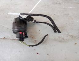 Насос омывателя для Audi A3 (8P1) 2003-2013  запчасти бу