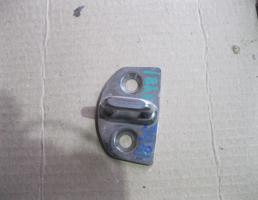 Ответная часть замка двери для Skoda Octavia (A4 1U-) 2000-2011  запчасти бу