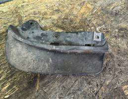 Брызговик передний левый для Audi Q7 (4L) 2005-2015  запчасти бу