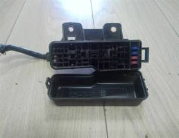 Блок реле для Toyota CorollaVerso 2004-2009  запчасти бу