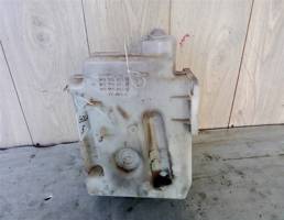 Бачок омывателя лобового стекла для VW Golf V 2003-2009  запчасти бу