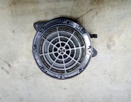 Динамик для Peugeot 3008 2010-2016  запчасти бу