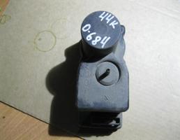 Вакуумное устройство системы центрального замка для Audi 100 /200 (44) 1983-1991  запчасти бу