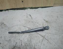 Поводок стеклоочистителя заднего для Ford Fusion 2002 -  запчасти бу