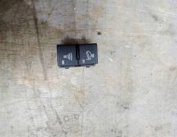 Кнопка аварийной сигнализации для Audi A4 (B7) 2005-2008  запчасти бу