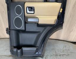 Обшивка двери задней правой для Land Rover Discovery III 2004-2009  запчасти бу