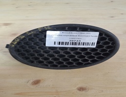 Решетка переднего бампера правая для Renault Scenic I 1999-2002  запчасти бу