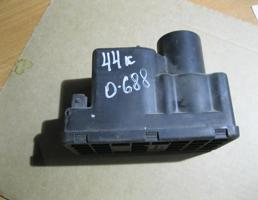 Вакуумное устройство системы центрального замка для Audi 100 /200 (44) 1983-1991  запчасти бу