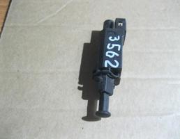 Датчик включения стопсигнала для VW Transporter T4 1996-2003  запчасти бу