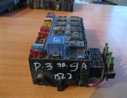 Блок предохранителей для VW Passat (B3) 1988-1993  запчасти бу