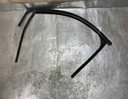 Уплотнитель стекла передней двери левой для Ford Focus II 2005-2008  запчасти бу