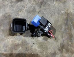 Блок реле для Renault Megane III 2009-2016  запчасти бу