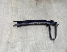 Направляющая стекла передней двери для Renault Megane III 2009-2016  запчасти бу