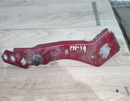 Кронштейн фар правый для Renault Megane III 2009-2016  запчасти бу