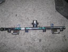 Рейка топливная (рампа) для Ford C-MAX 2003-2011  запчасти бу