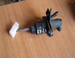 Цилиндр сцепления главный для Skoda Fabia 1999-2006  запчасти бу