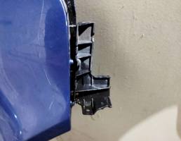 Кронштейн крепления крыла правый для Audi A4 (B7) 2005-2008  запчасти бу