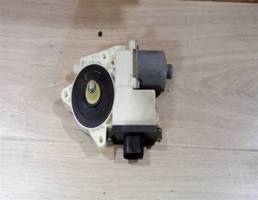 Мотор стеклоподъемника передний левый для BMW X3 E83 2004-2010  запчасти бу