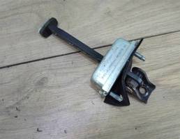 Ограничитель двери для Ford Focus II 2008-2011  запчасти бу