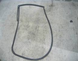 Уплотнитель двери задней левой для Kia Ceed 2007- 2012  запчасти бу