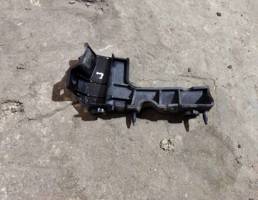 Кронштейн переднего бампера левый для Audi A4 (B7) 2005-2008  запчасти бу