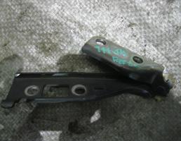 Петля капота левая для Ford Fiesta 2001-2007  запчасти бу