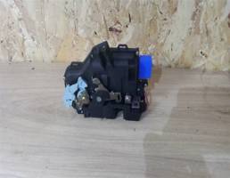 Замок двери передней левой для Skoda Octavia (A5 1Z-) 2004-2013  запчасти бу